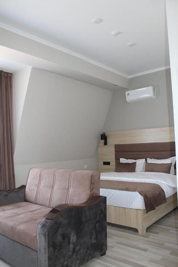 Hotel Shosh Modern Ташкент Екстер'єр фото